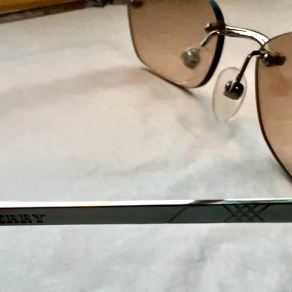 Burberry rimless sunglasses- eyeglasses - Picture 9 of 16